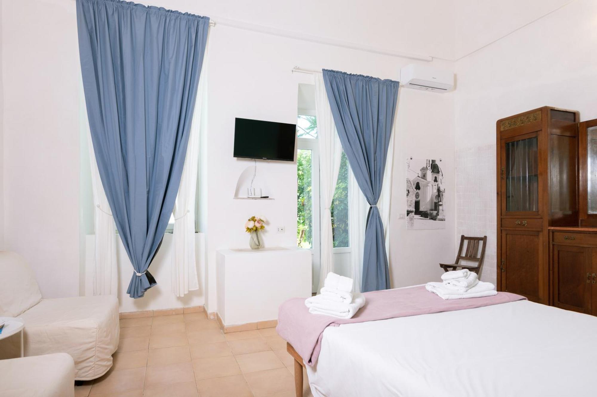 بروسيدا Palazzo Attila - Gioia Apartments المظهر الخارجي الصورة