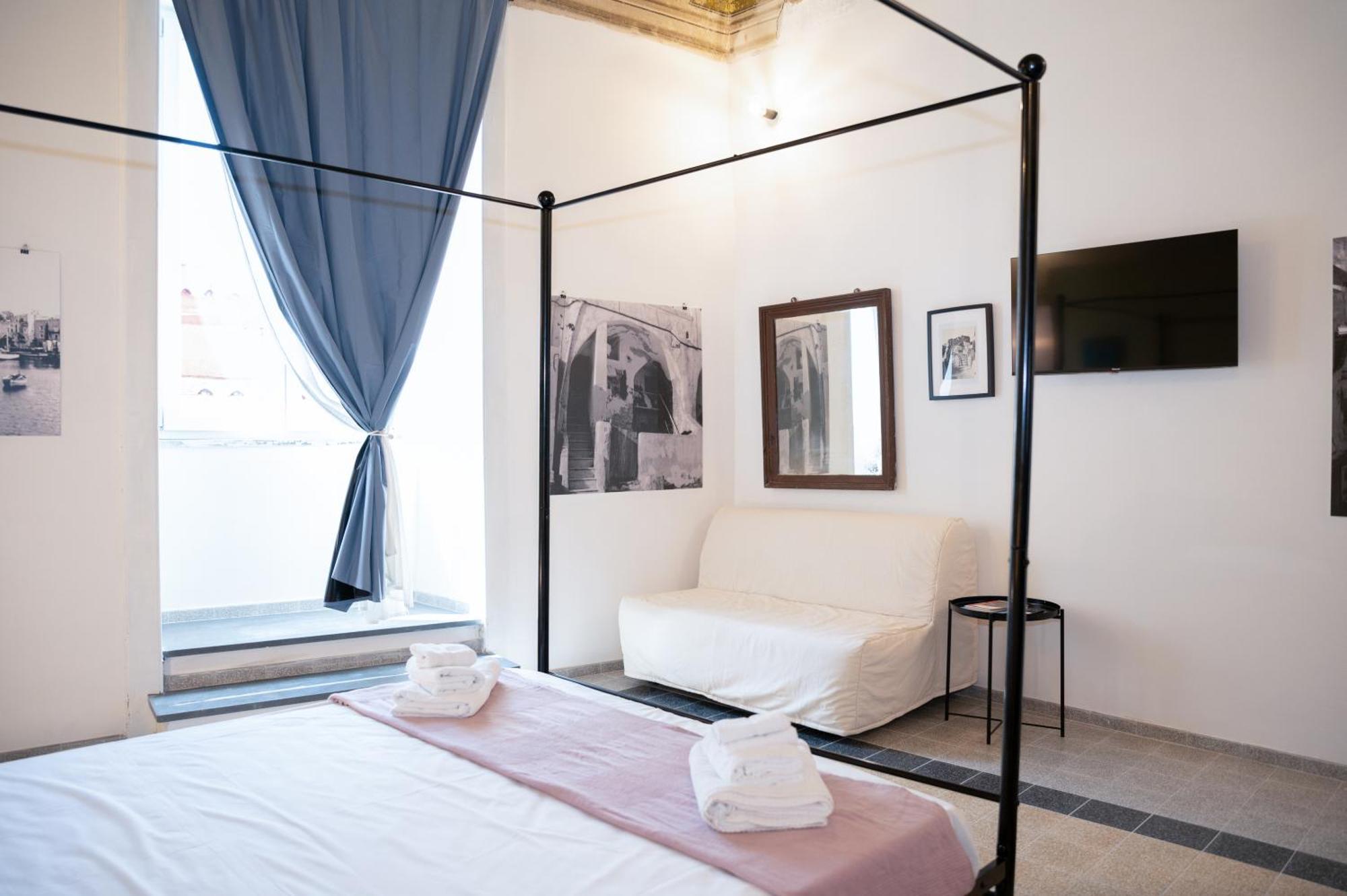 بروسيدا Palazzo Attila - Gioia Apartments المظهر الخارجي الصورة